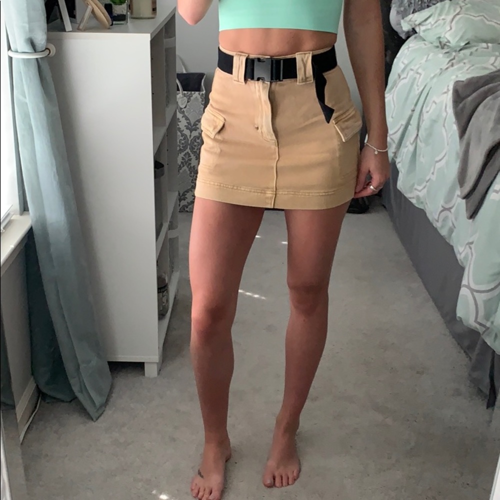Pacsun skirt with black belt
